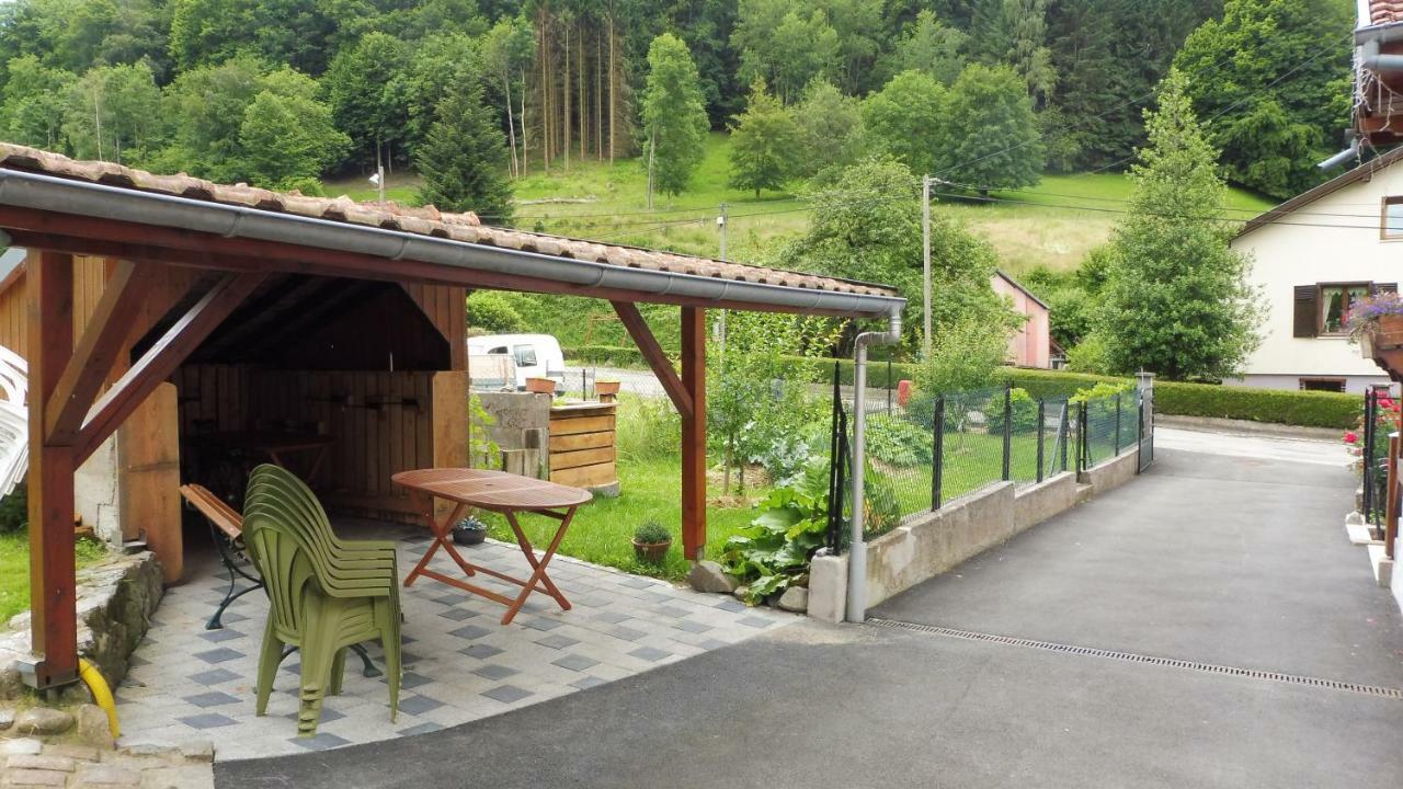 Spacieux et confortables gîtes à proximité randonnées, lacs, ski nature Sondernach Exterior foto